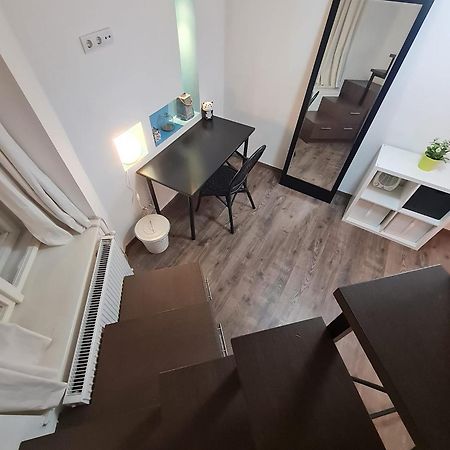 Turquoise Lofts Aparthotel Budapest Bagian luar foto