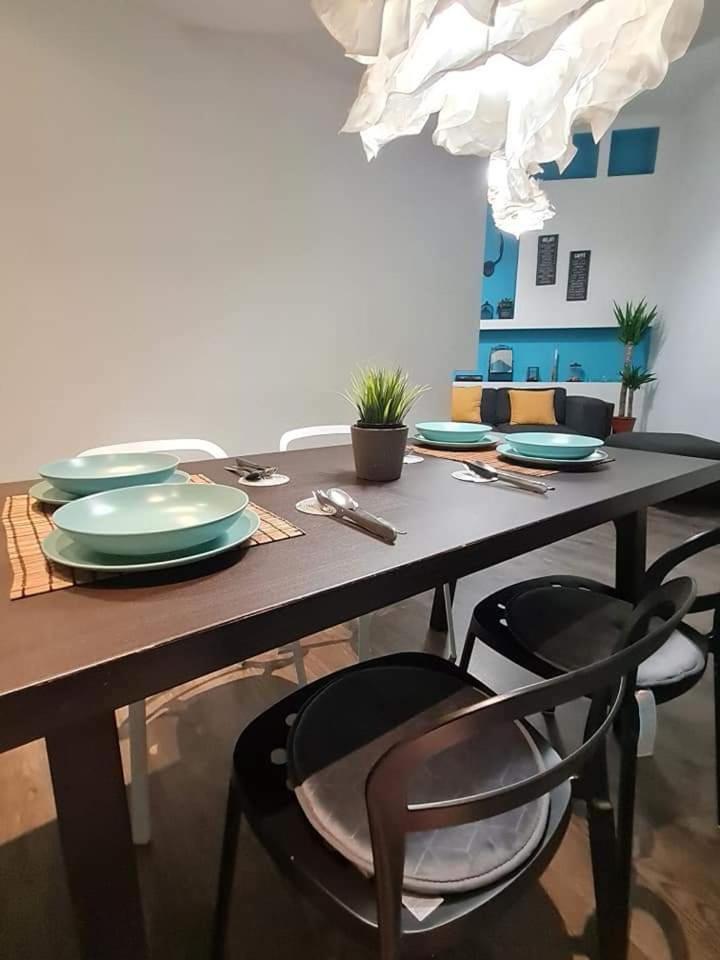Turquoise Lofts Aparthotel Budapest Bagian luar foto